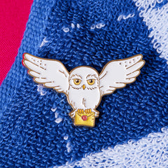 Harry Potter Series Hedwig and Golden Snitch Badge